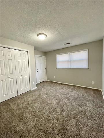 Kentucky Ave, Raytown, MO 64133