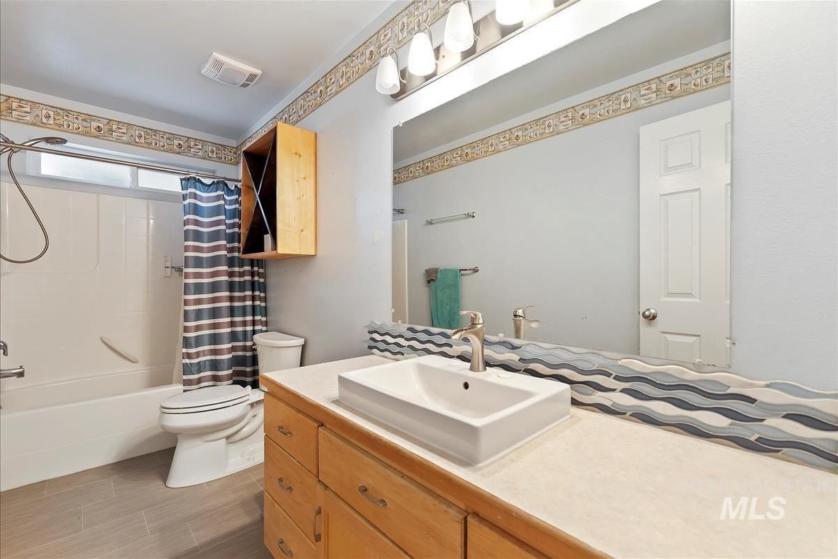 N Del Sol Pl, Mountain Home, ID 83647