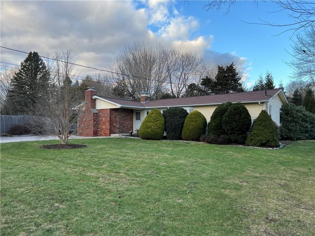 Annaquatucket Rd, North Kingstown, RI 02852