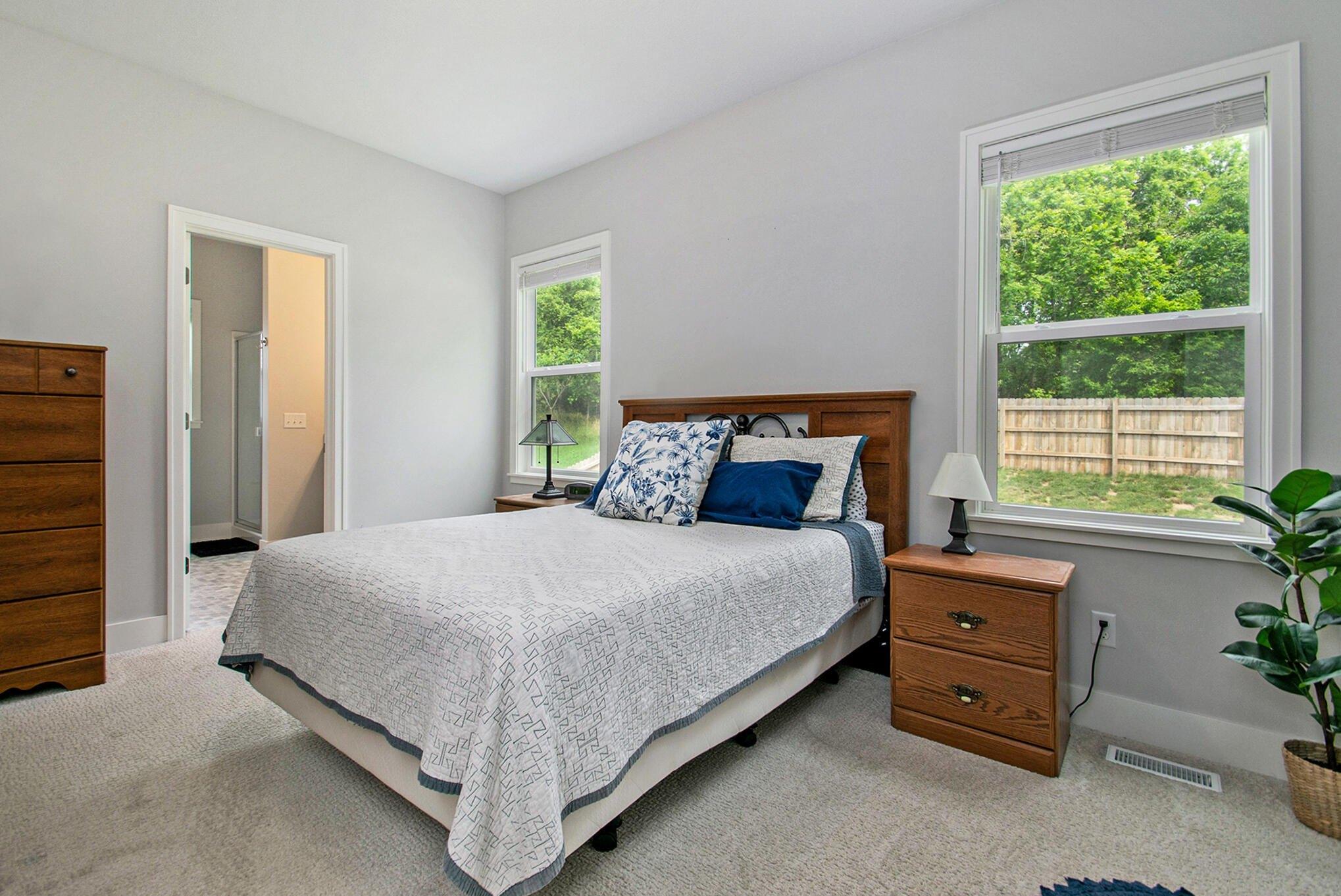Mulligan Dr Sw, Wyoming, MI 49519