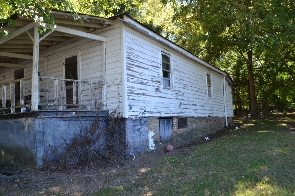 Ridge Ave, Douglasville, GA 30134