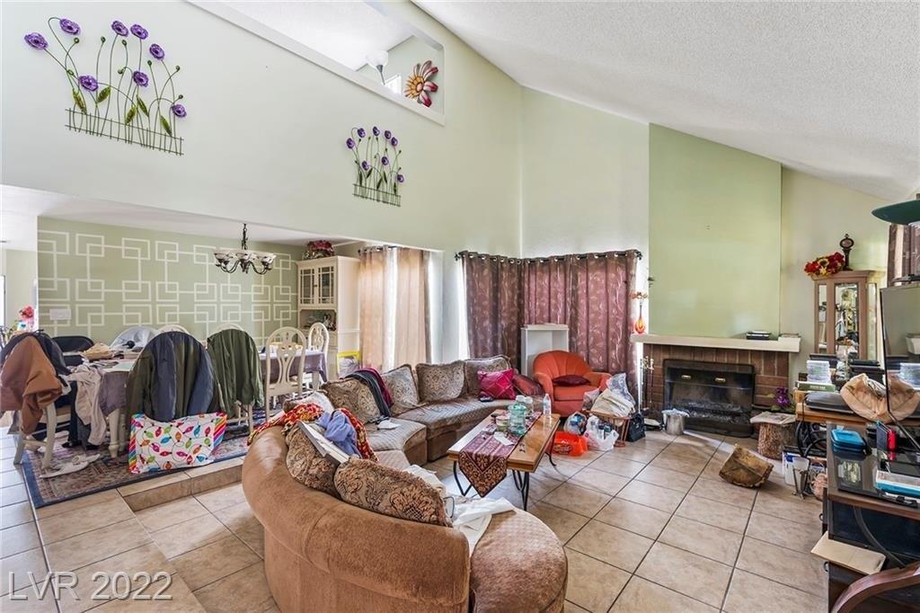 W Montara Cir, Las Vegas, NV 89121