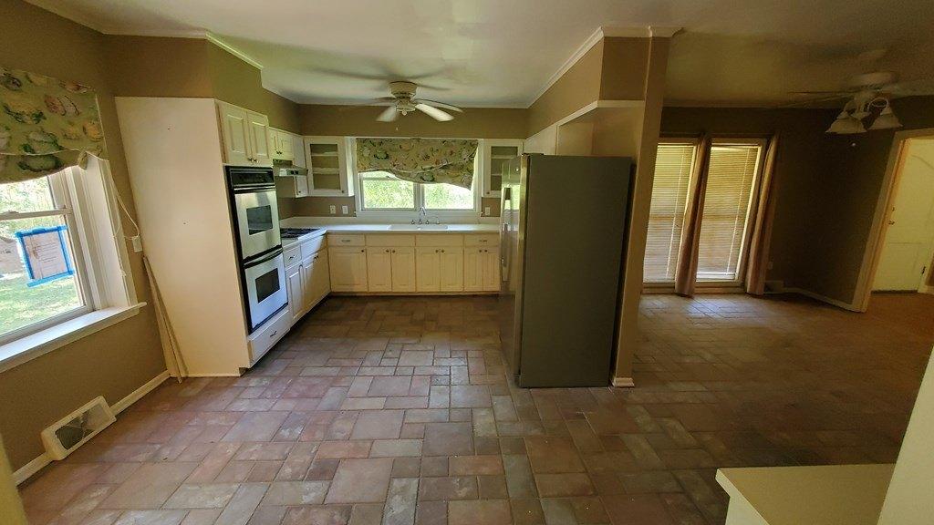 Sue Ann Dr, Forrest City, AR 72335