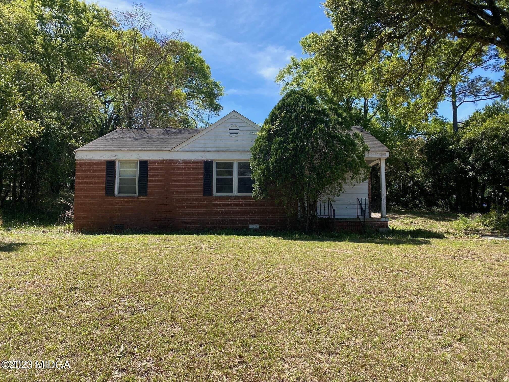 Horseshoe Dr, Macon, GA 31211