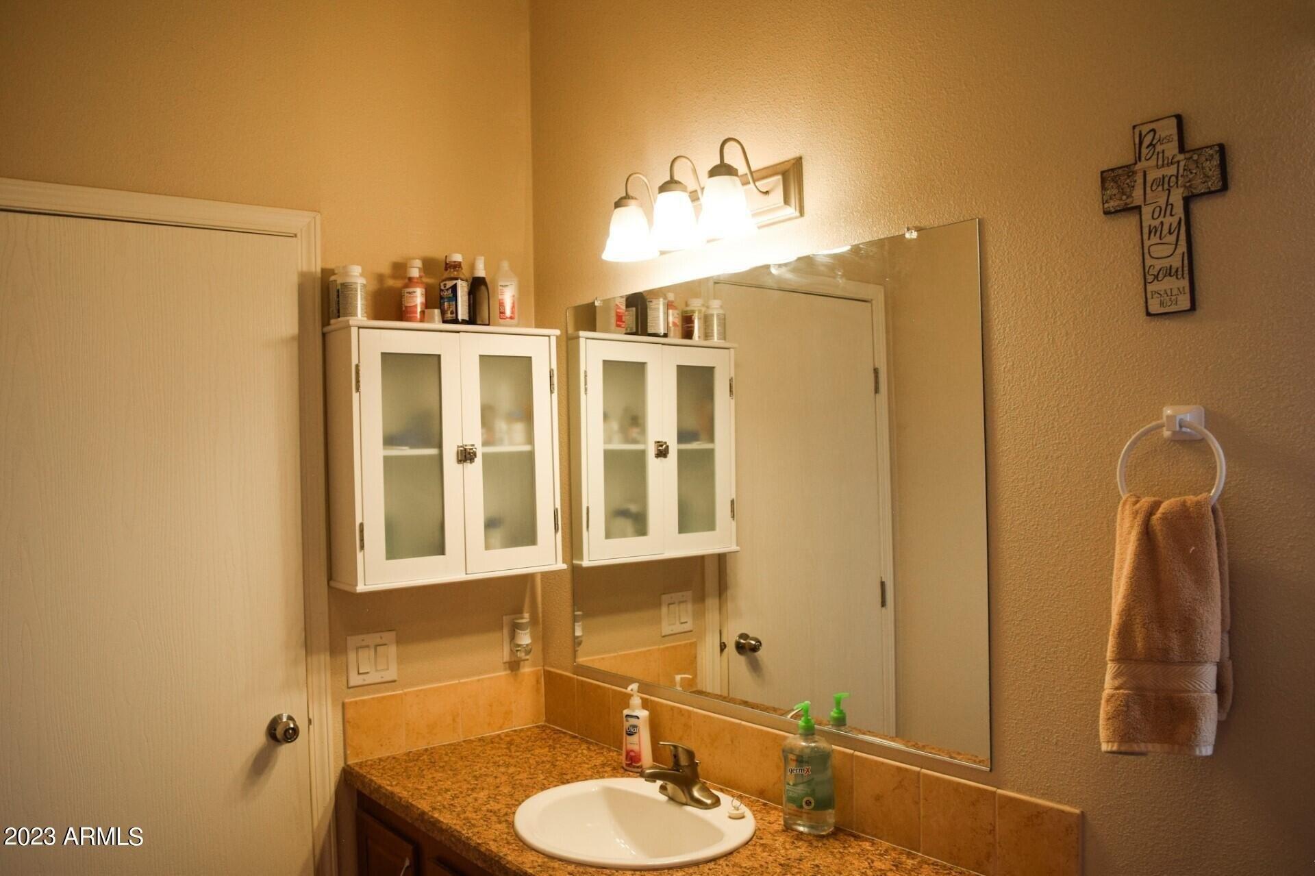 Tiffanee Way, Page, AZ 86040