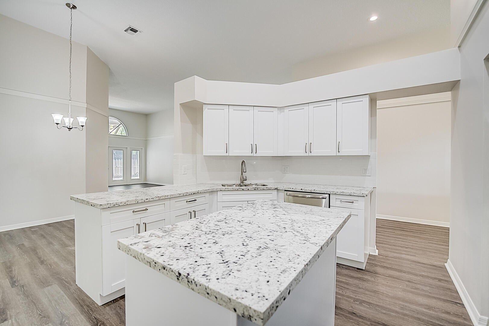 Buena Ventura Dr, Boca Raton, FL 33498