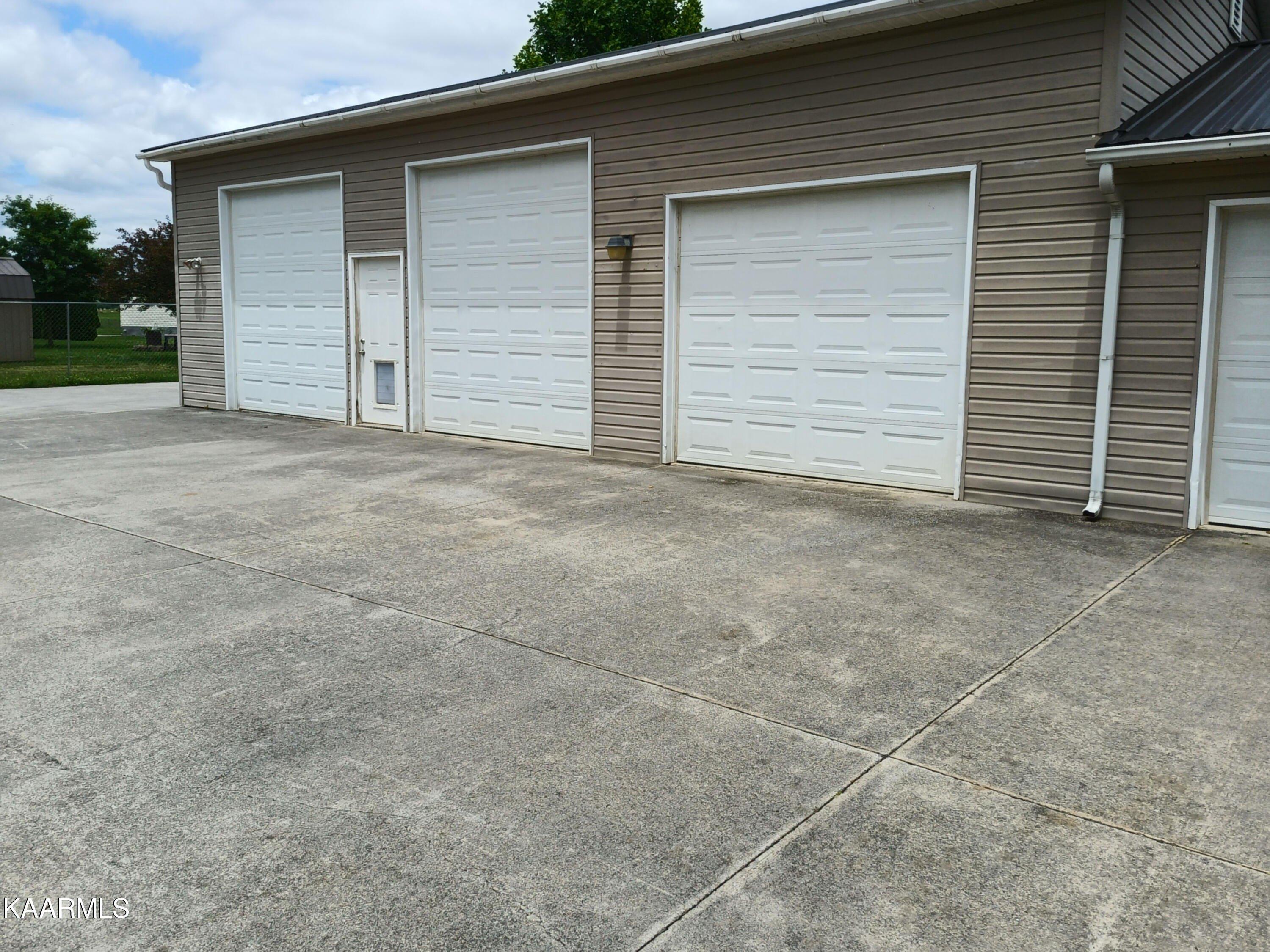 Binginham Is, Sevierville, TN 37876