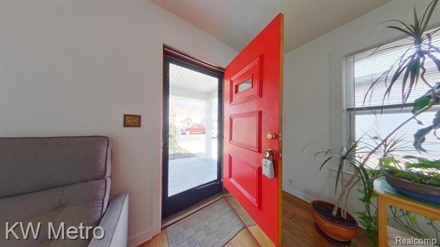 E Granet Ave, Hazel Park, MI 48030