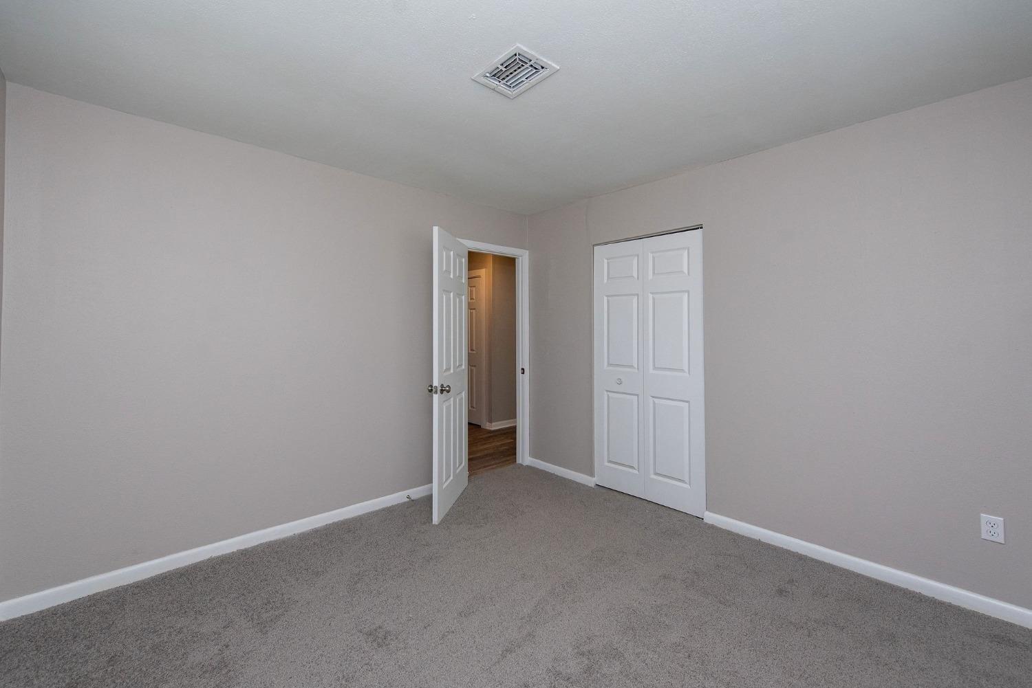 Deshler Dr, Cincinnati, OH 45251