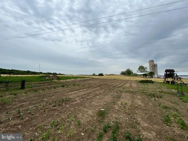 E Kercher Ave, Myerstown, PA 17067