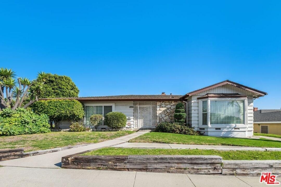 S Sherbourne Dr, Los Angeles, CA 90056