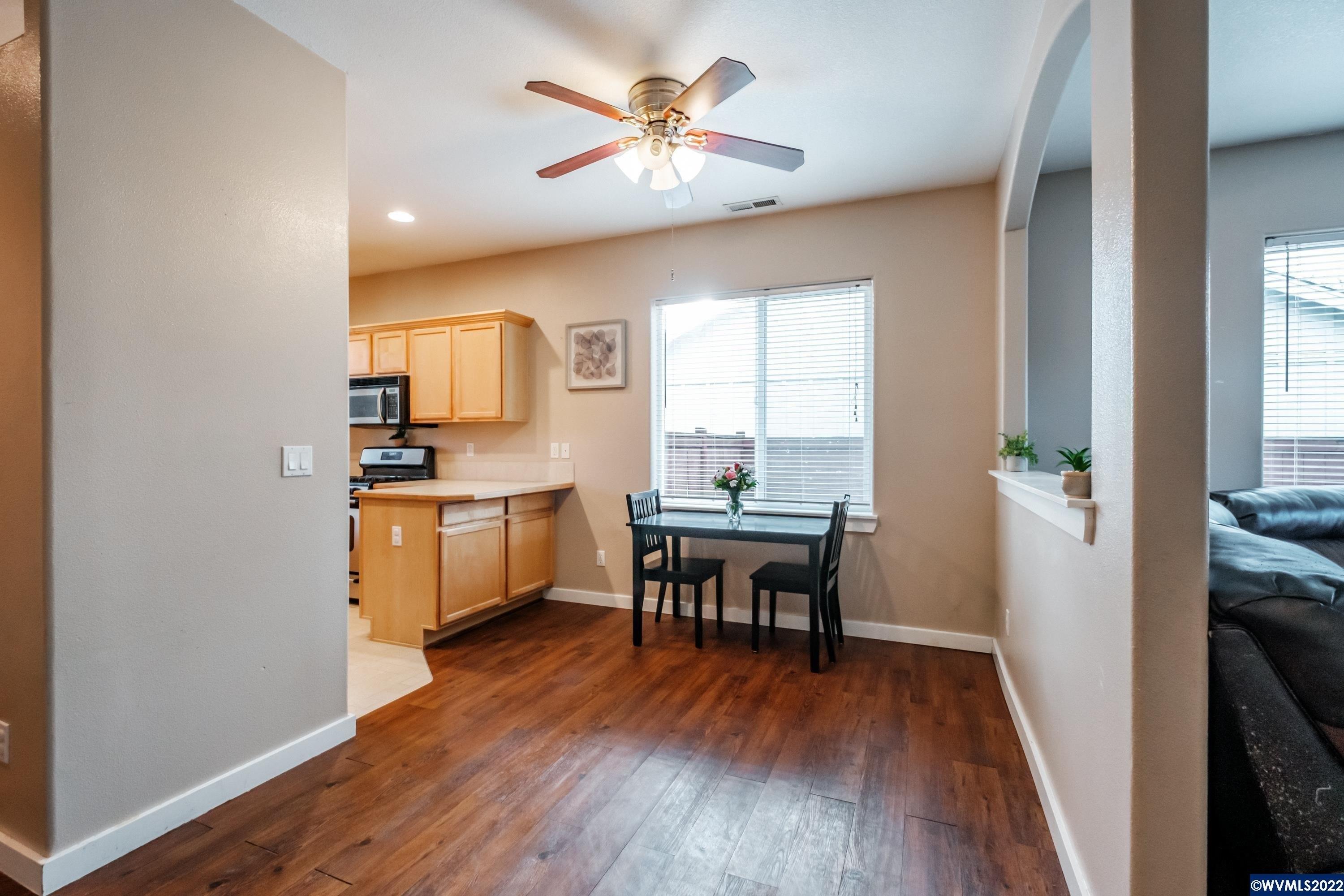 Montclair Dr Ne, Albany, OR 97322