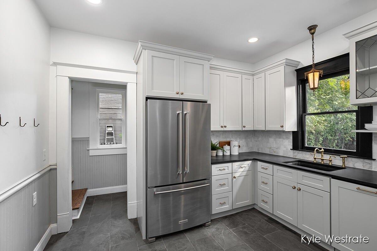 College Ave Se, Grand Rapids, MI 49503