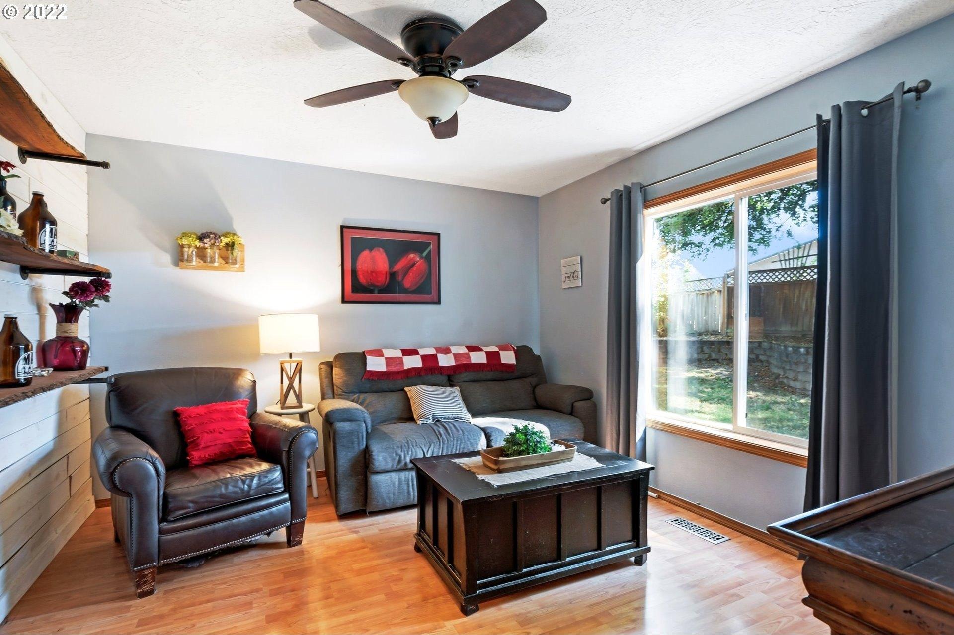 Ne Hoffman Dr, Mcminnville, OR 97128