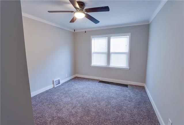 E 72nd St, Kansas City, MO 64131