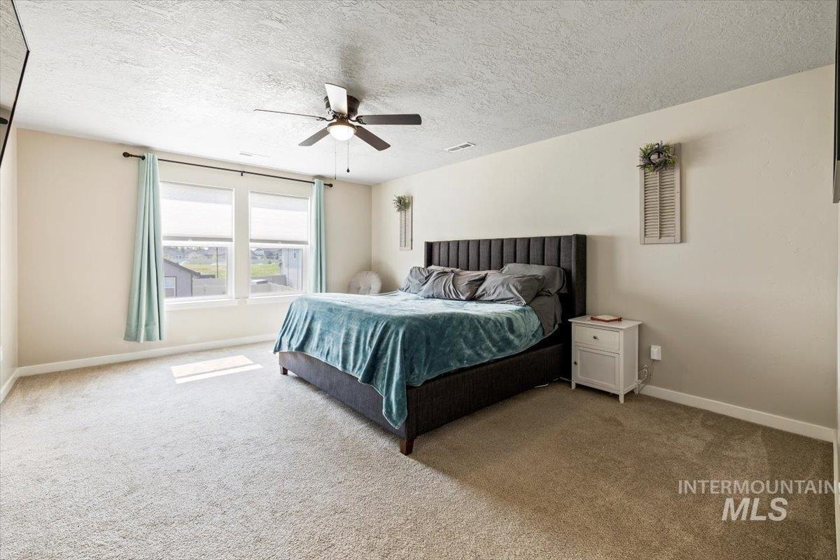 E Shadow Ridge Dr, Nampa, ID 83686