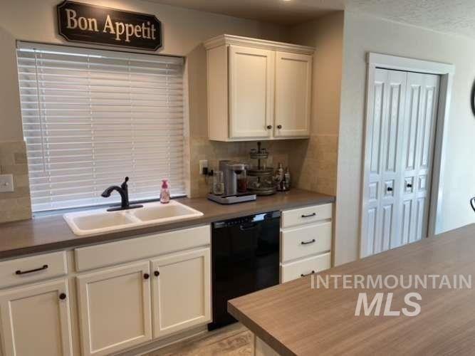 E Rathdrum Dr, Nampa, ID 83687