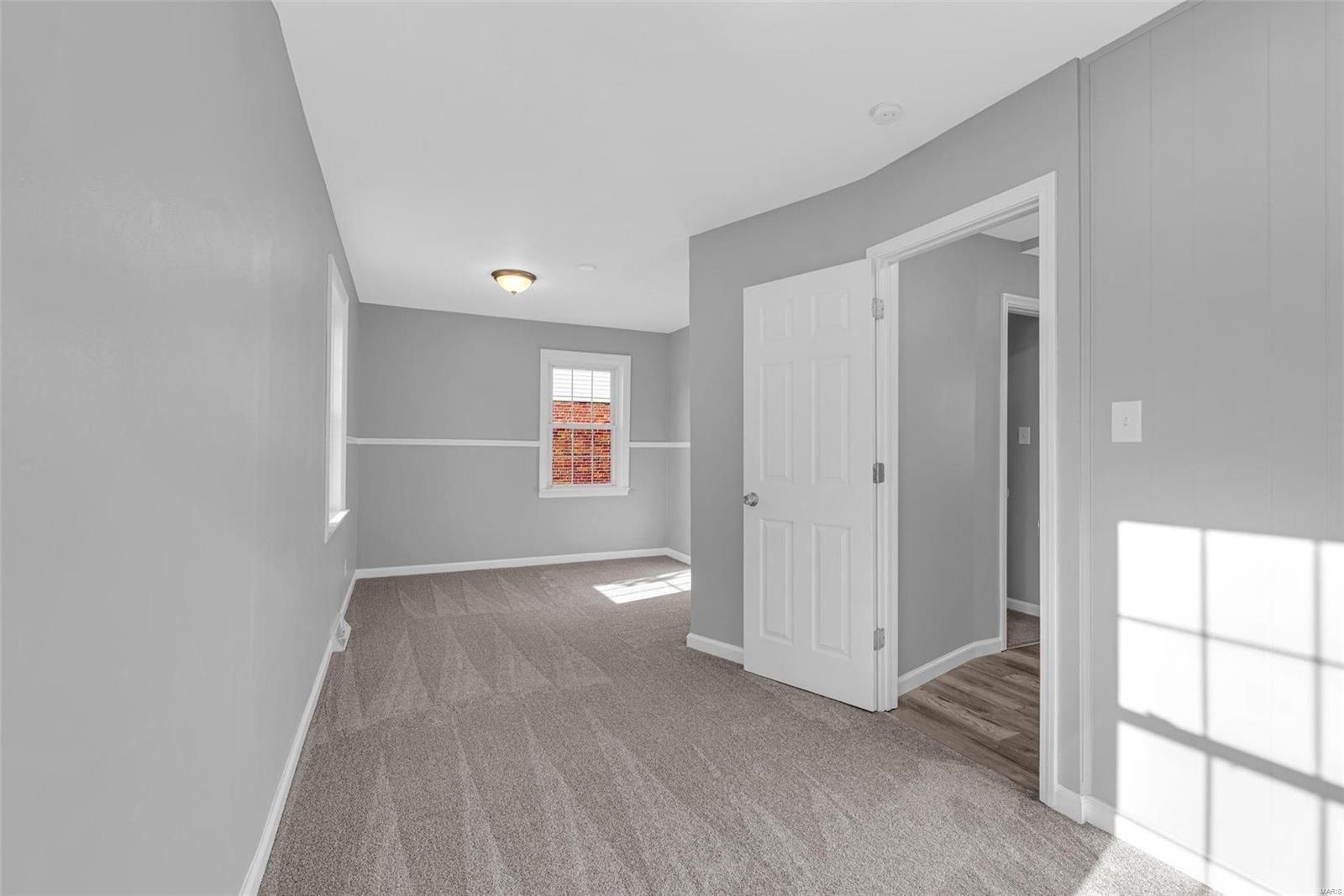 S New Florissant Rd, Florissant, MO 63031