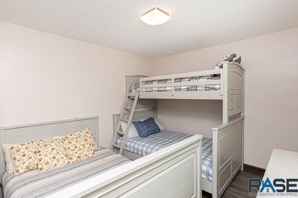 N Bahnson Ave, Sioux Falls, SD 57103