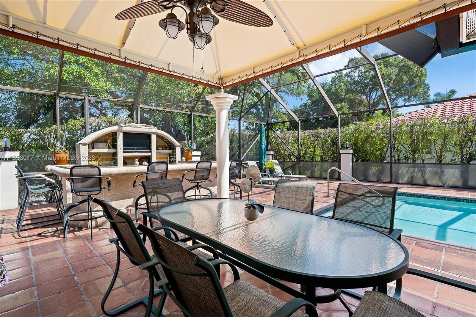 Oak Tree Dr, Fort Lauderdale, FL 33309