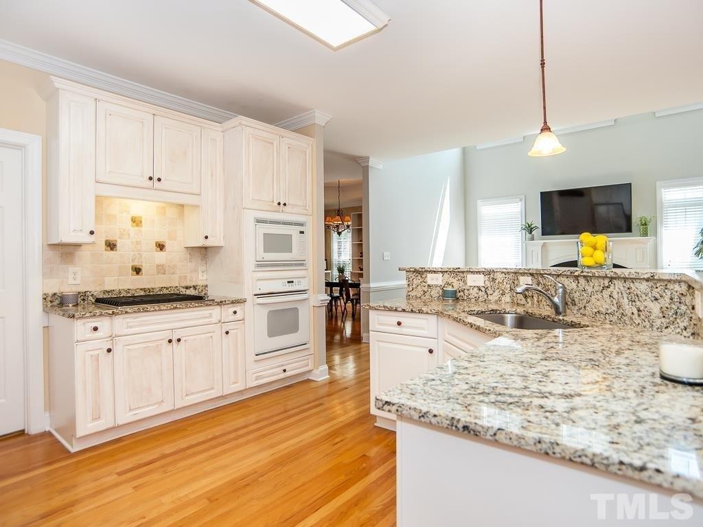 Carpenter Town Ln, Cary, NC 27519