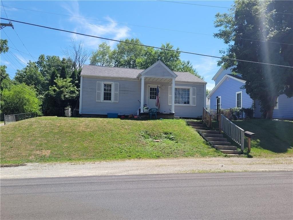 I Ave, New Castle, IN 47362
