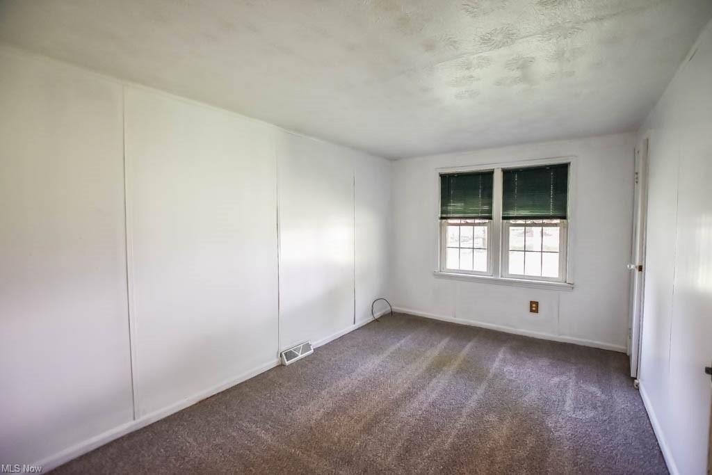 Richville Dr Sw, Canton, OH 44706