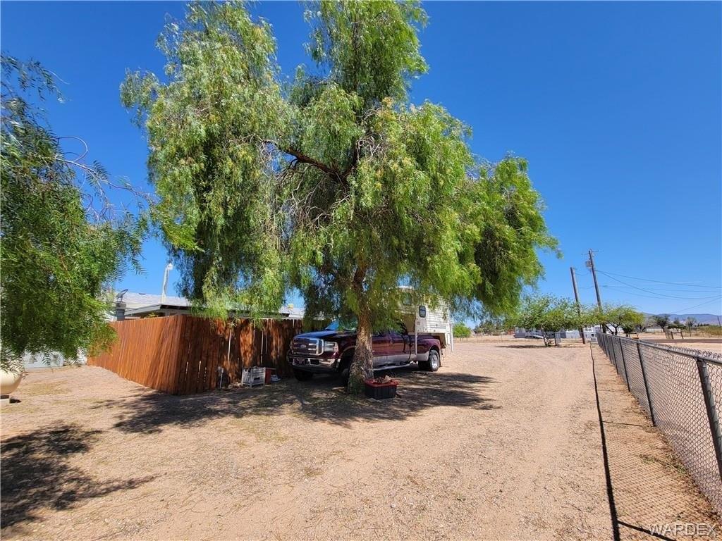 S Salt Rd, Golden Valley, AZ 86413