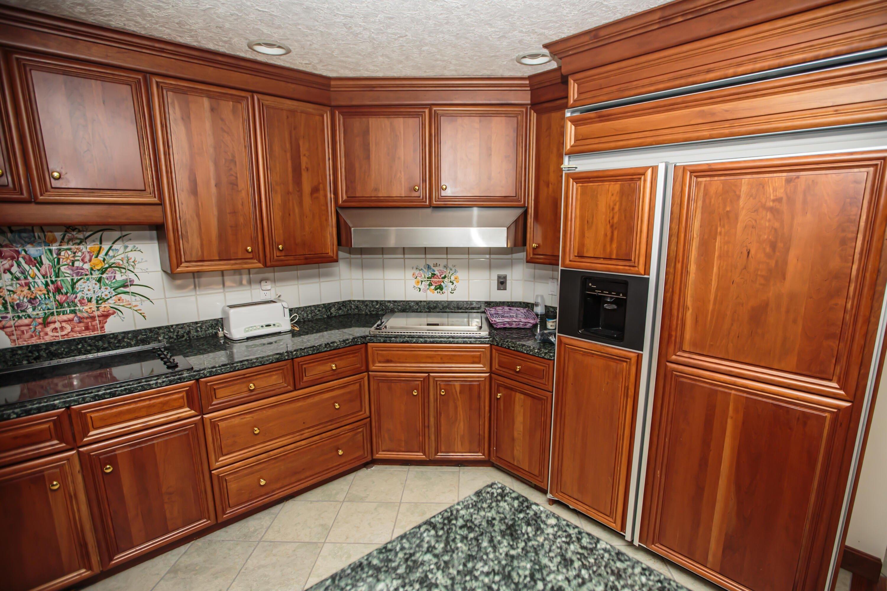 Hendee Rd, Jackson, MI 49201