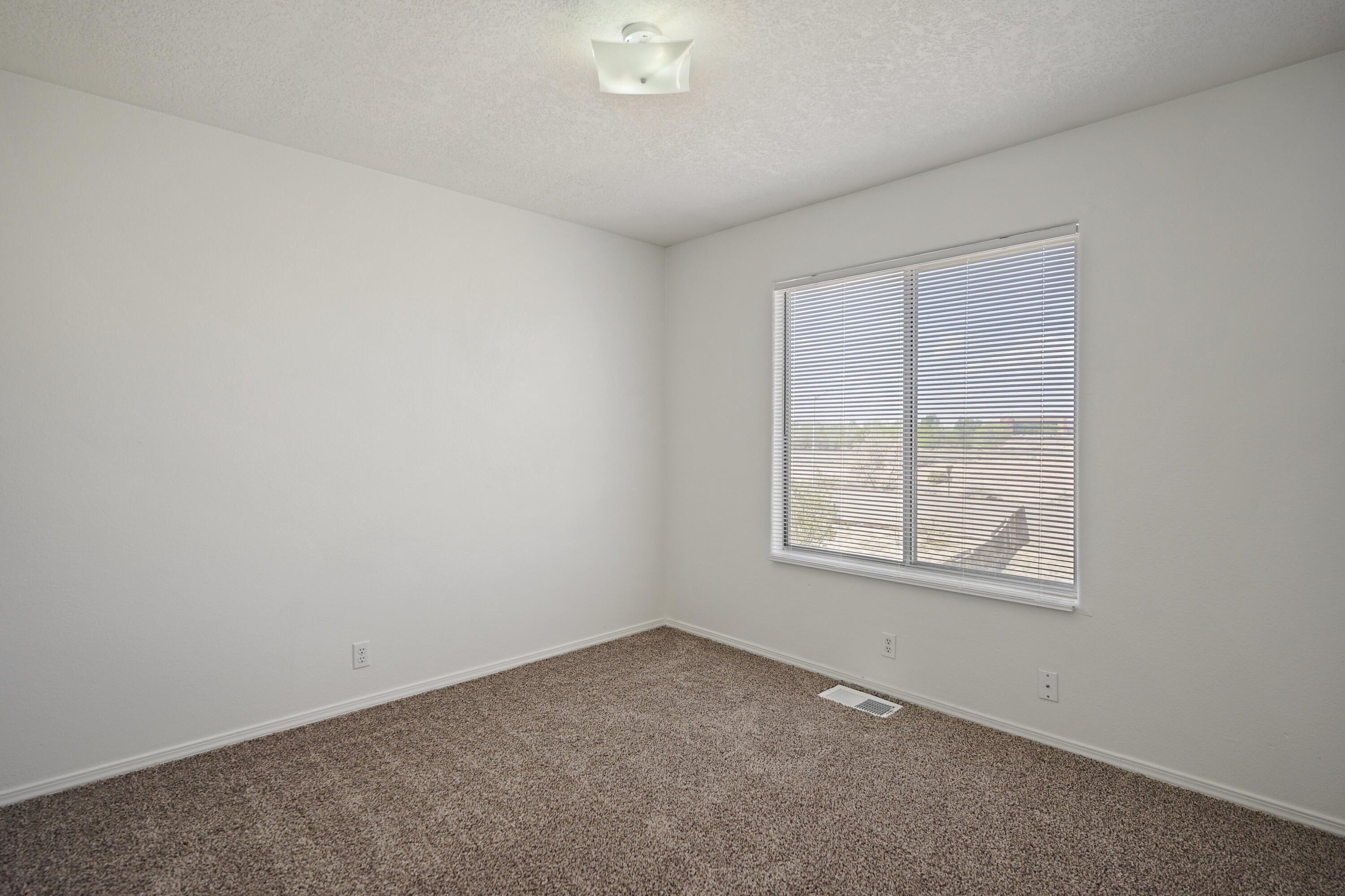 Hermosa Ct Nw, Los Lunas, NM 87031
