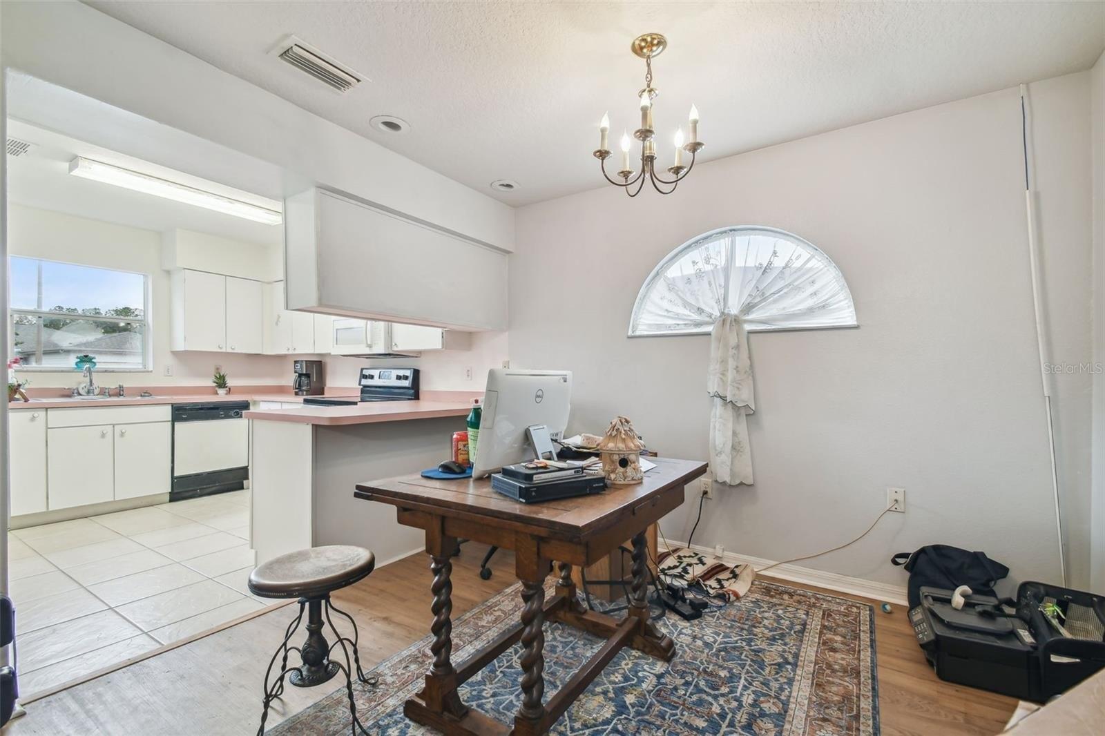Zeller Ave, San Antonio, FL 33576