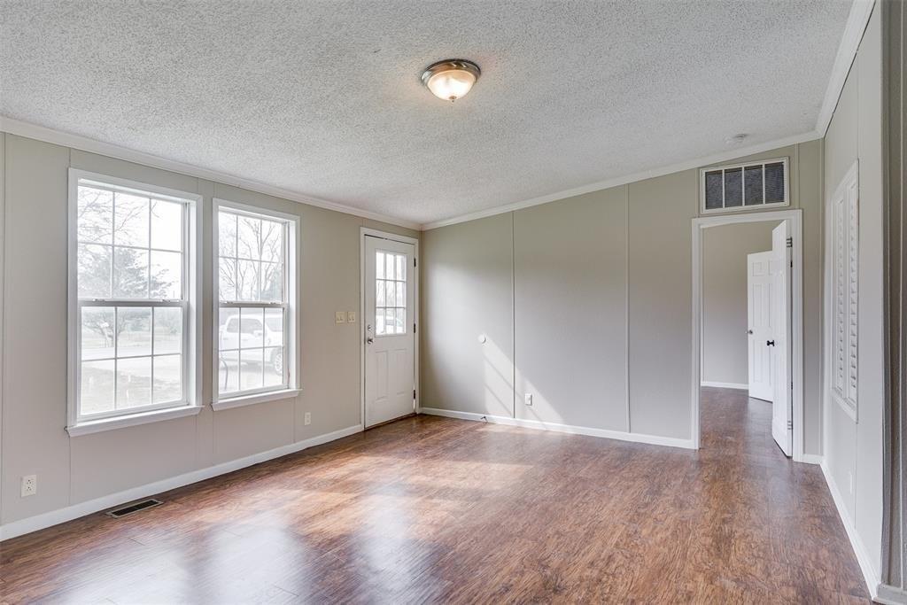 Tom Sawyer Rd, Ennis, TX 75119