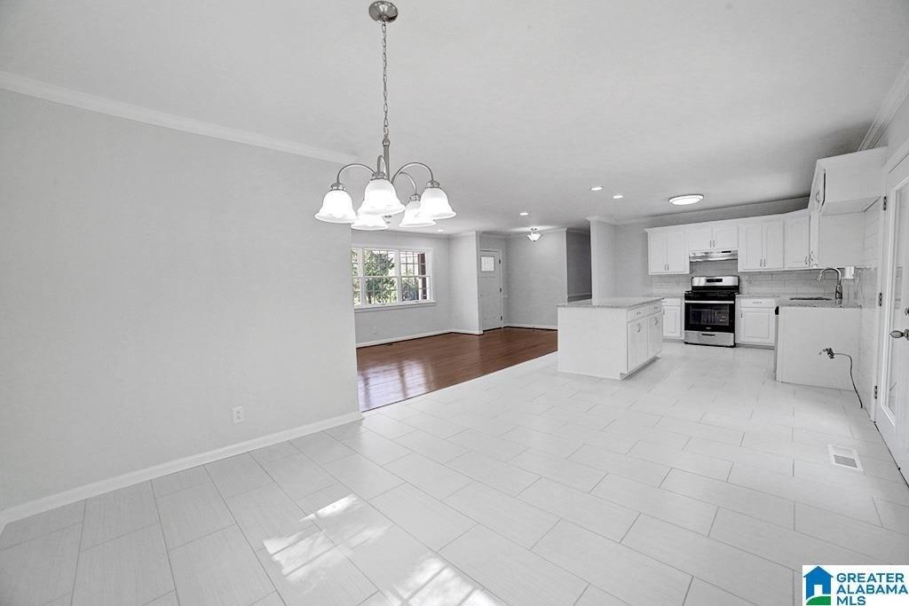 Mountain Dr, Birmingham, AL 35206