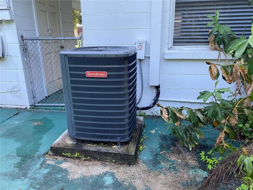 Henderson Cir E, Lakeland, FL 33803