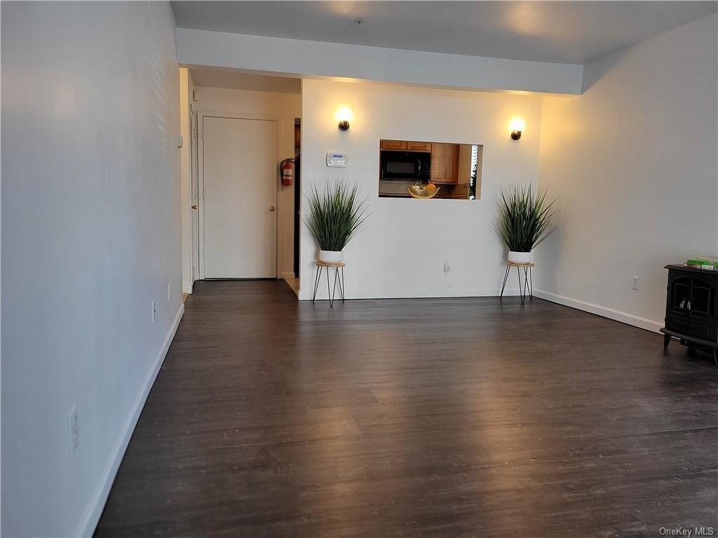 Ruth Ct, Middletown, NY 10940