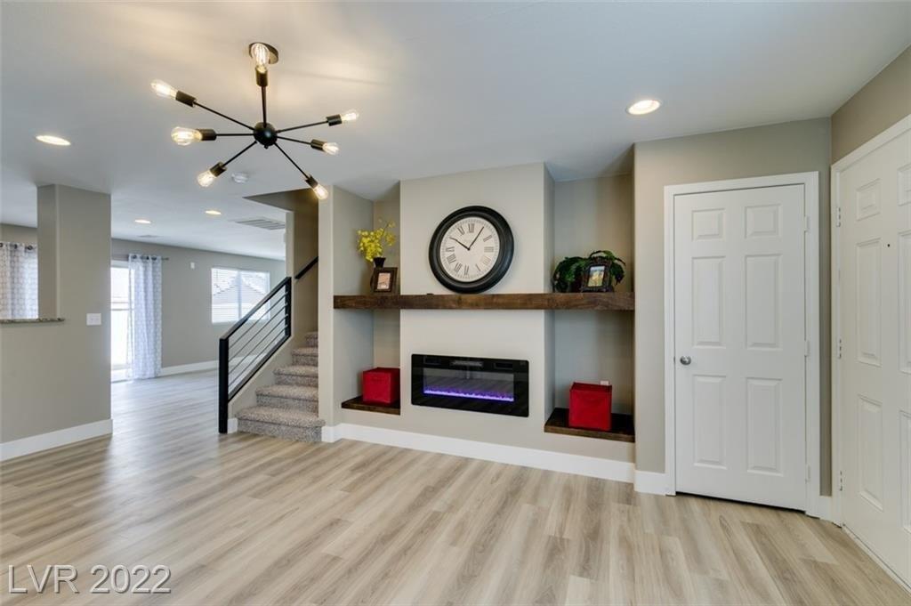 Wildwood Glen Dr, Las Vegas, NV 89131