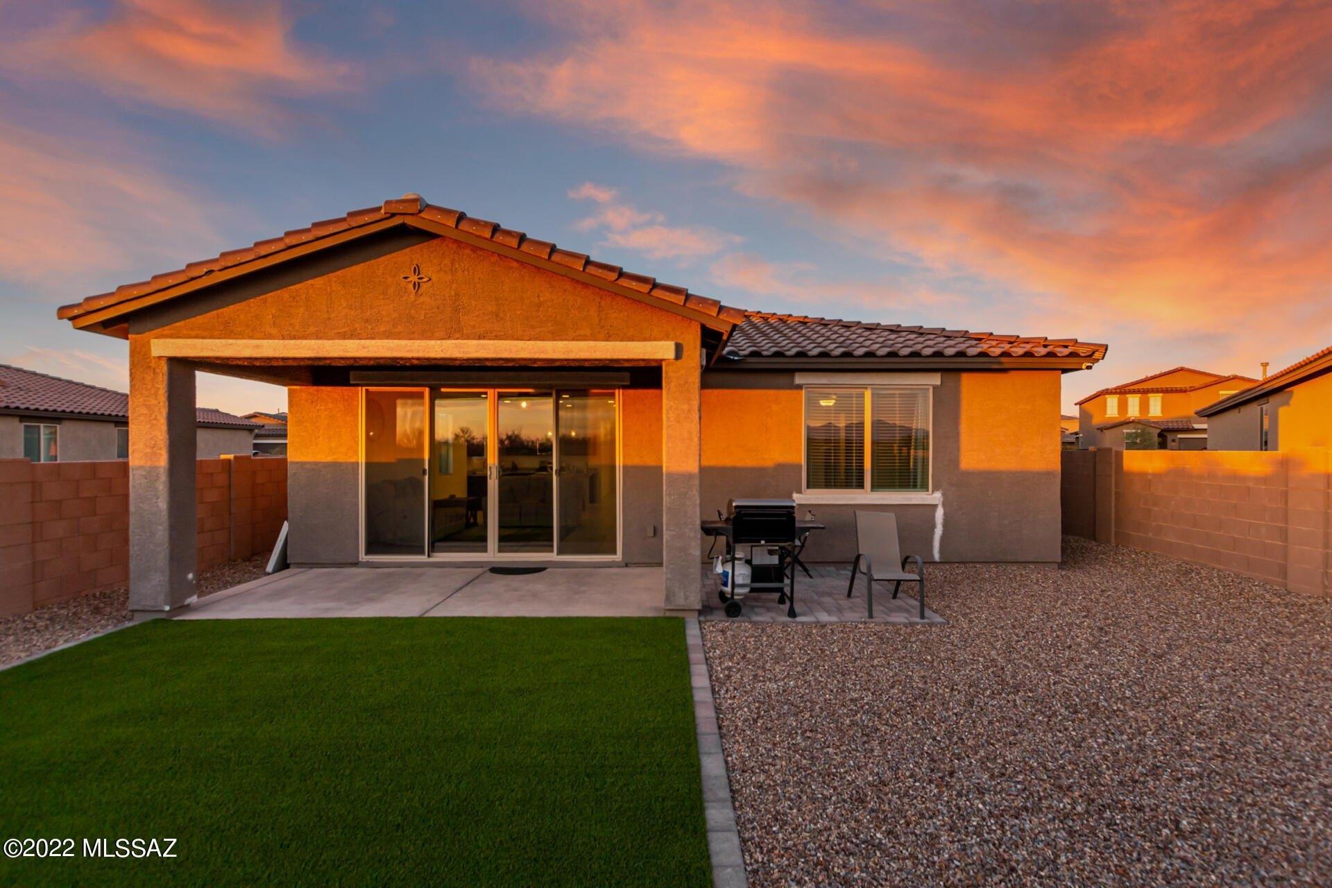 E Ryscott Cir, Vail, AZ 85641