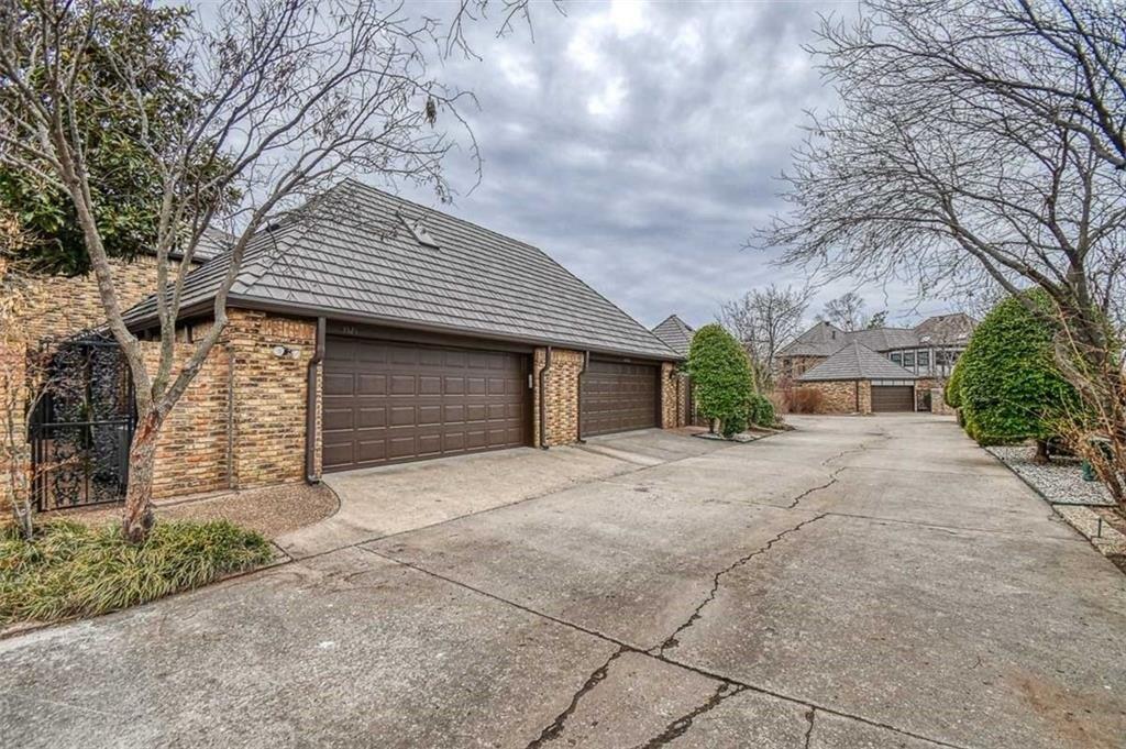 Brookford Dr, Norman, OK 73072
