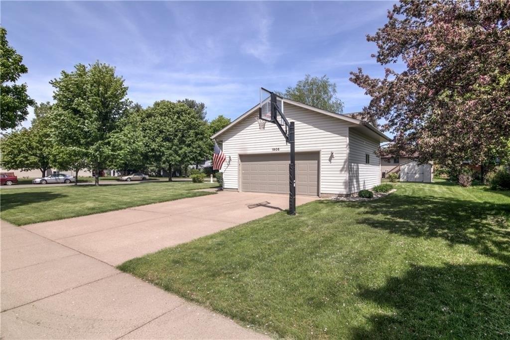 Sierra Dr S, Eau Claire, WI 54701