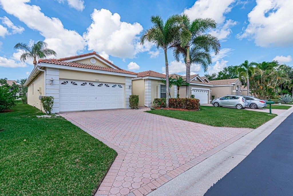 Orchid Grove Trl, Boynton Beach, FL 33437