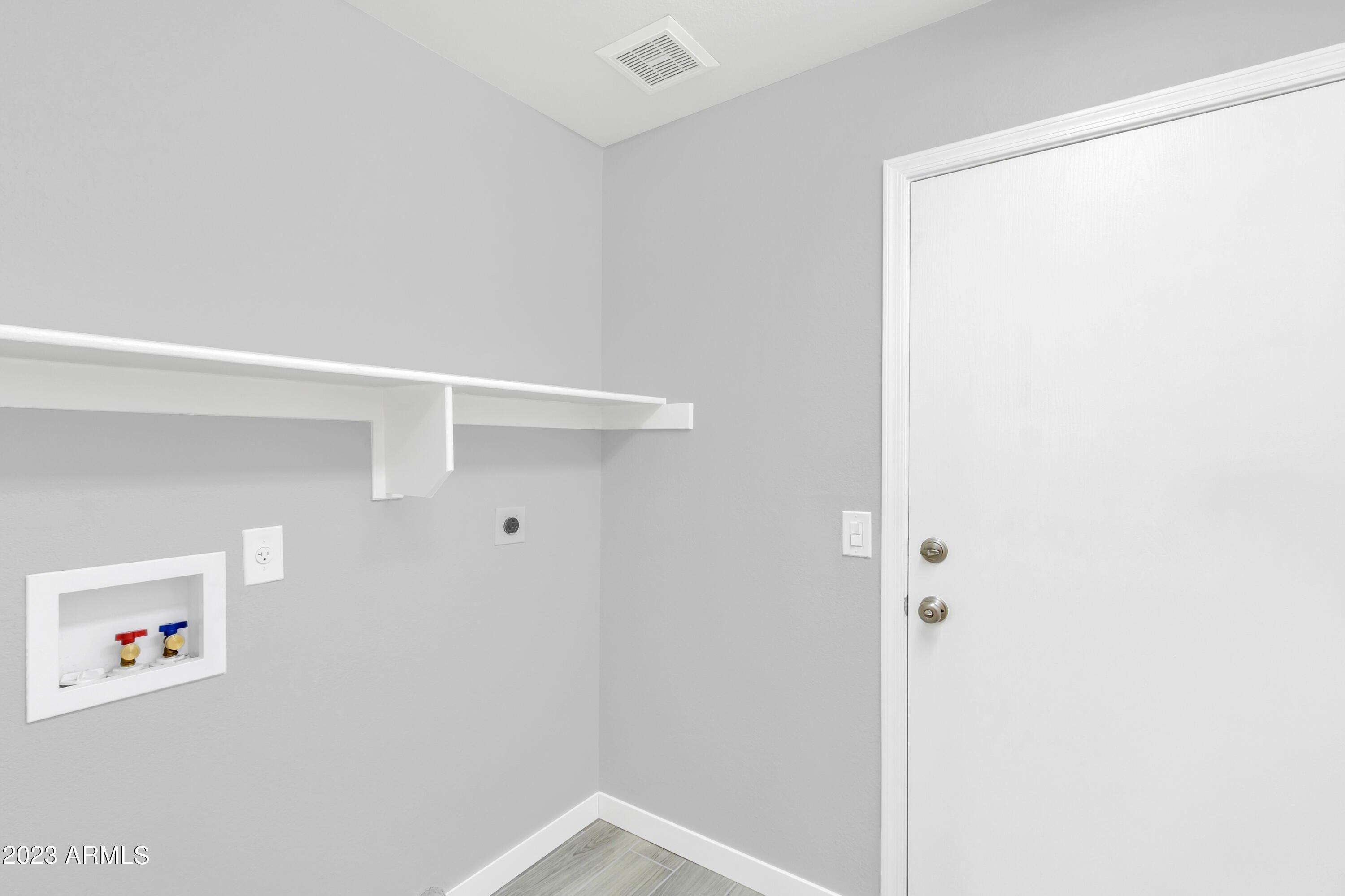 E Stottler Dr, Gilbert, AZ 85296