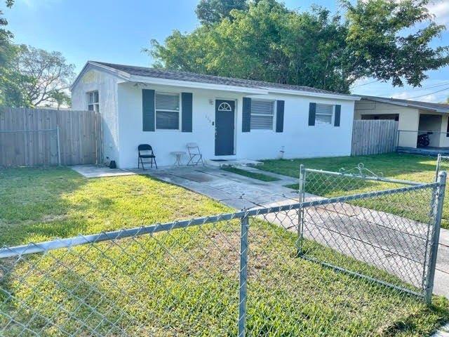 Nw 33rd Ter, Lauderhill, FL 33311