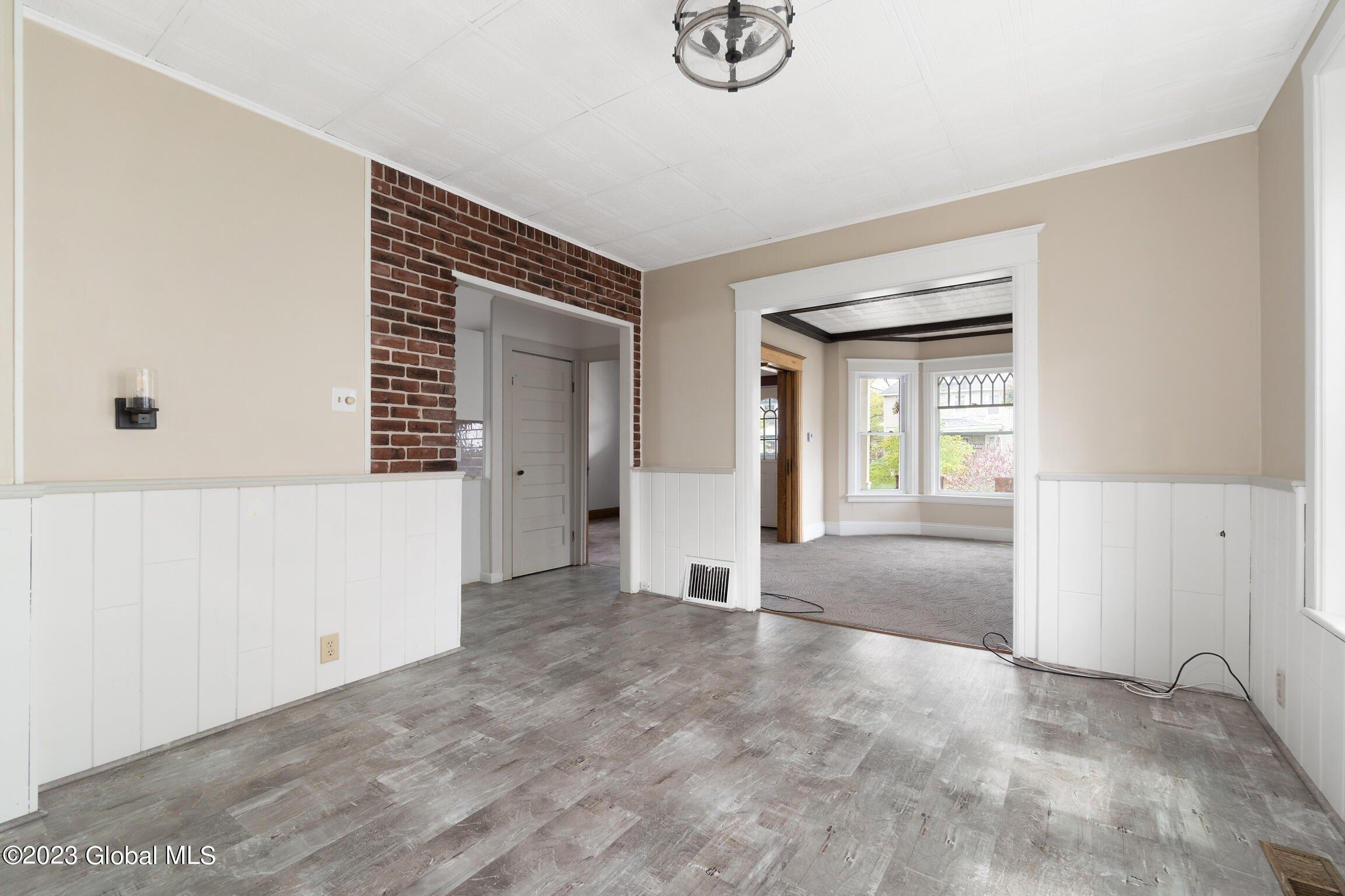 Glenwood Blvd, Schenectady, NY 12308