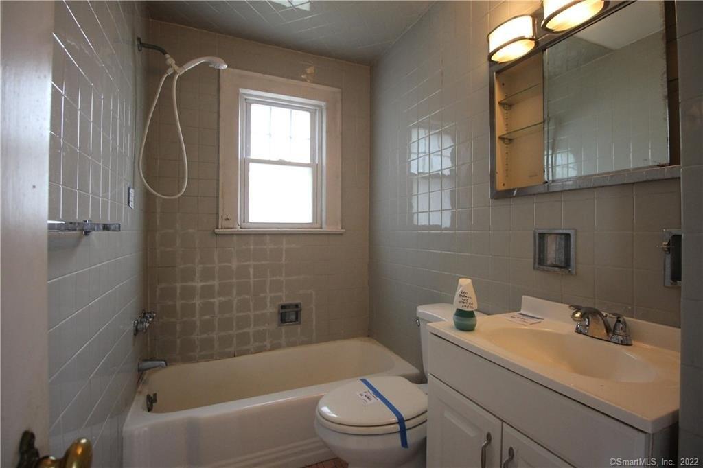 Barnum Terrace Ext, Stratford, CT 06614