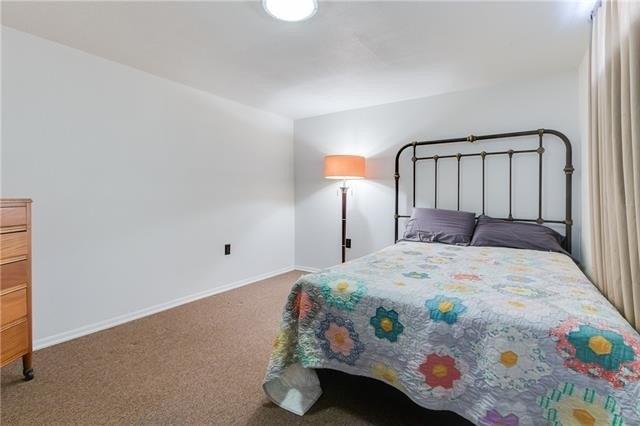 Vancil Pkwy, Saint Joseph, MO 64504