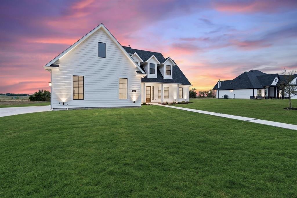 Lexington Ln, Nevada, TX 75173