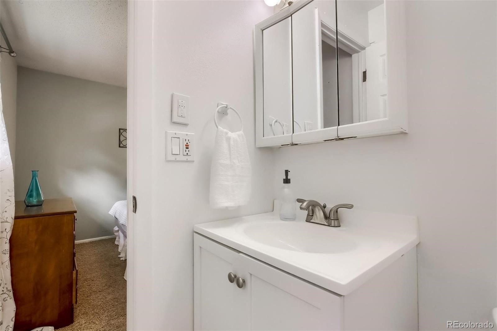 S Estes St, Lakewood, CO 80232
