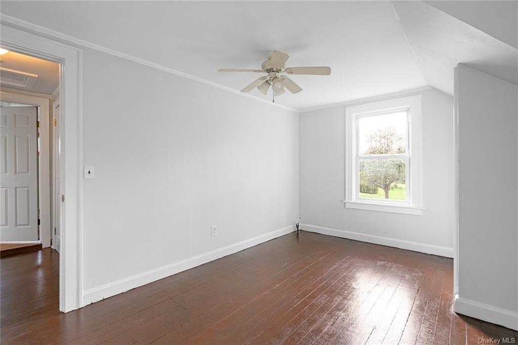 Moffat Rd, Washingtonville, NY 10992