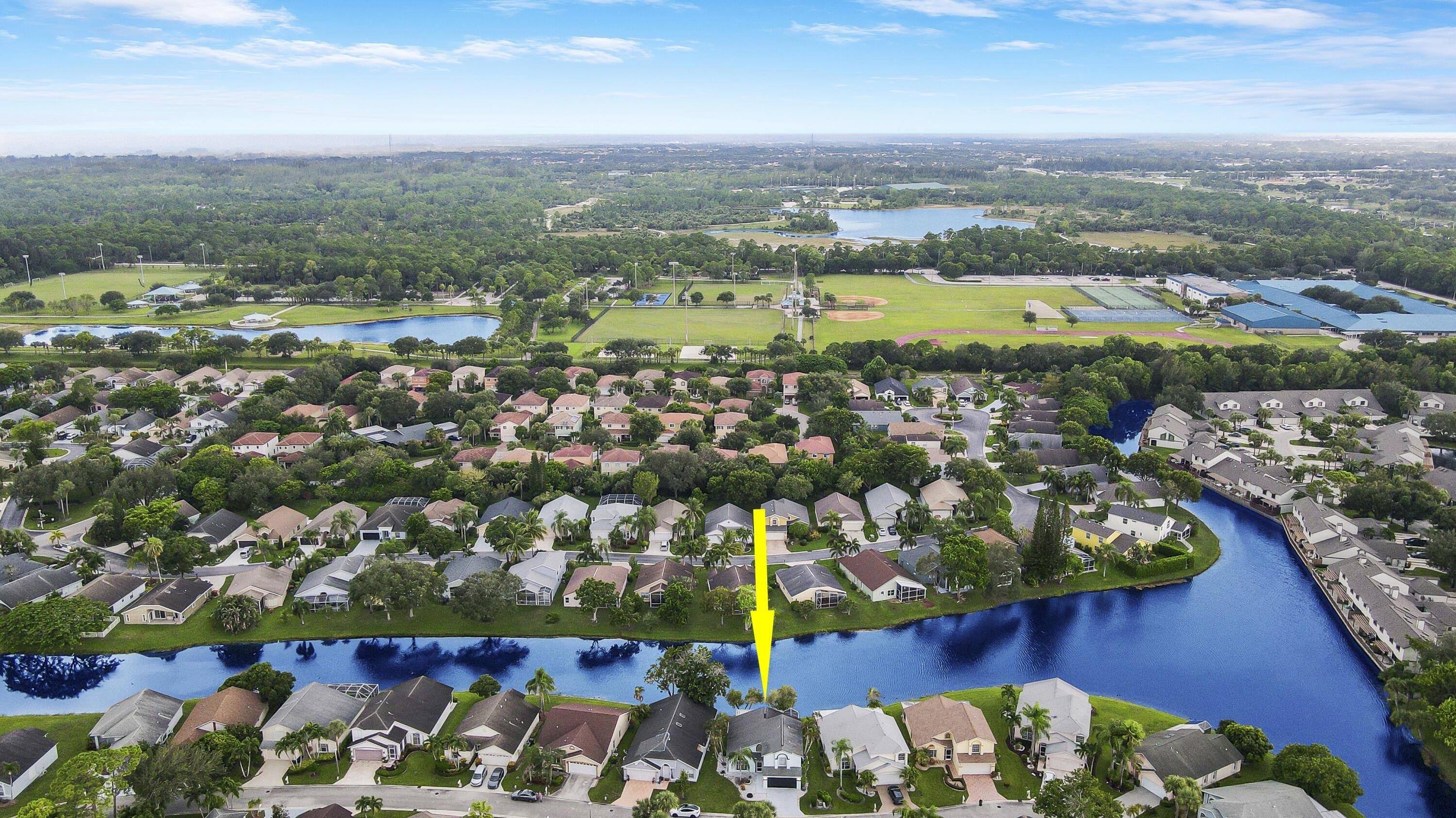 Hammocks Ct, Greenacres, FL 33413