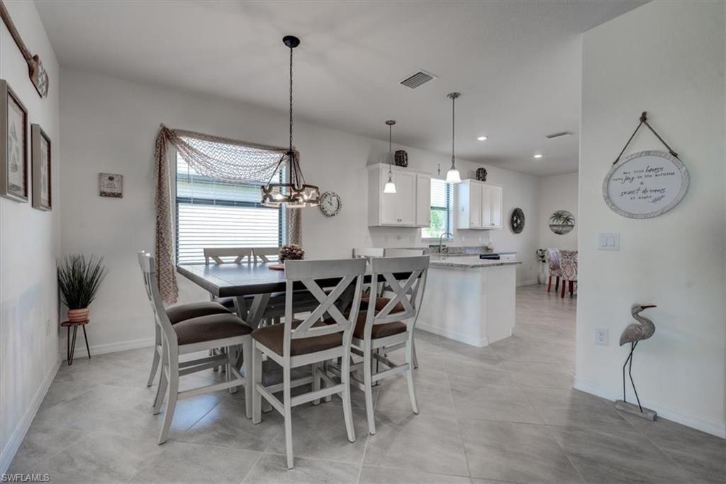 Monrovia Ln, Fort Myers, FL 33905